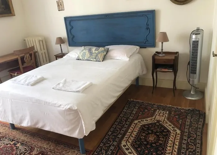 De Caractere Au Coeur De Poitiers