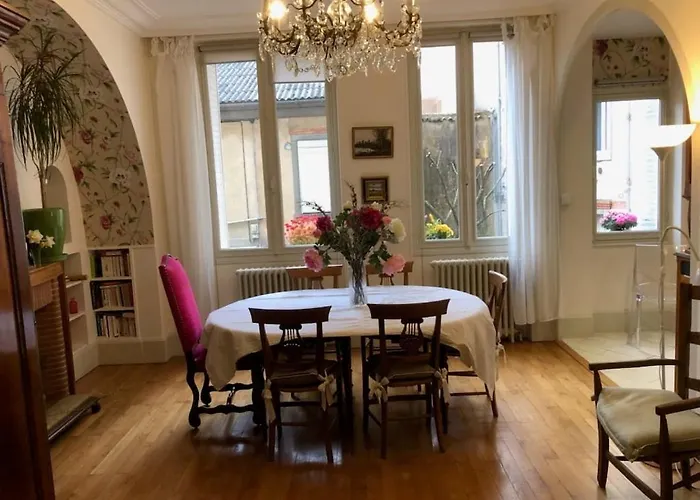 Apartment De Caractere Au Coeur De *